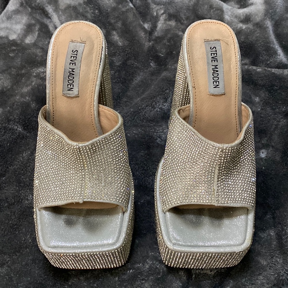 STEVE MADDEN full rhinestone platform sandal